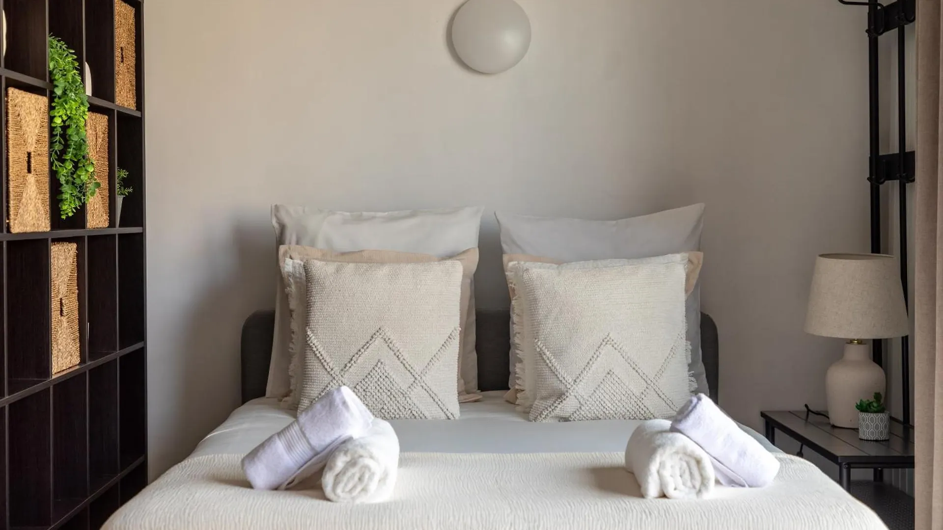 Appartement Fastueux Au 16Eme Arrondissement Paris 0*,  France