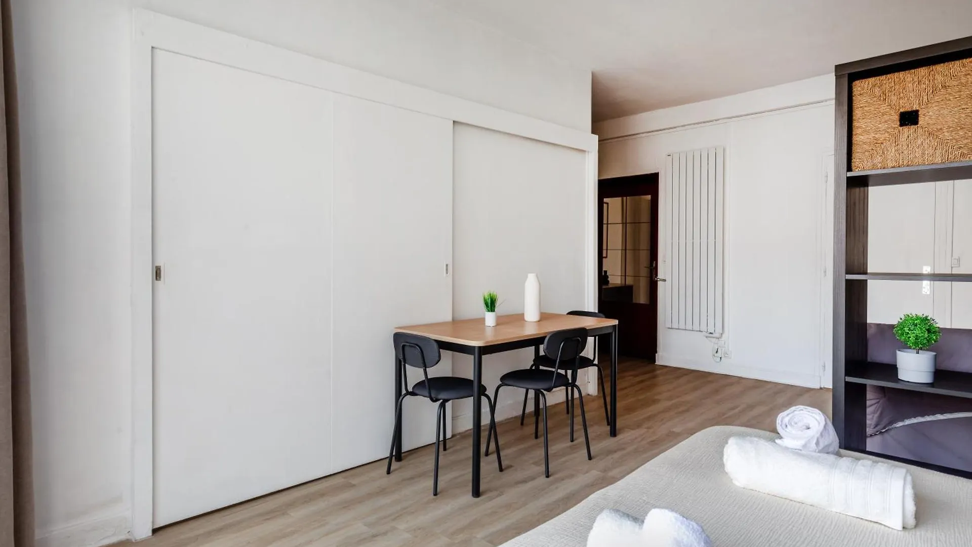Appartement Fastueux Au 16Eme Arrondissement Paris Apartment