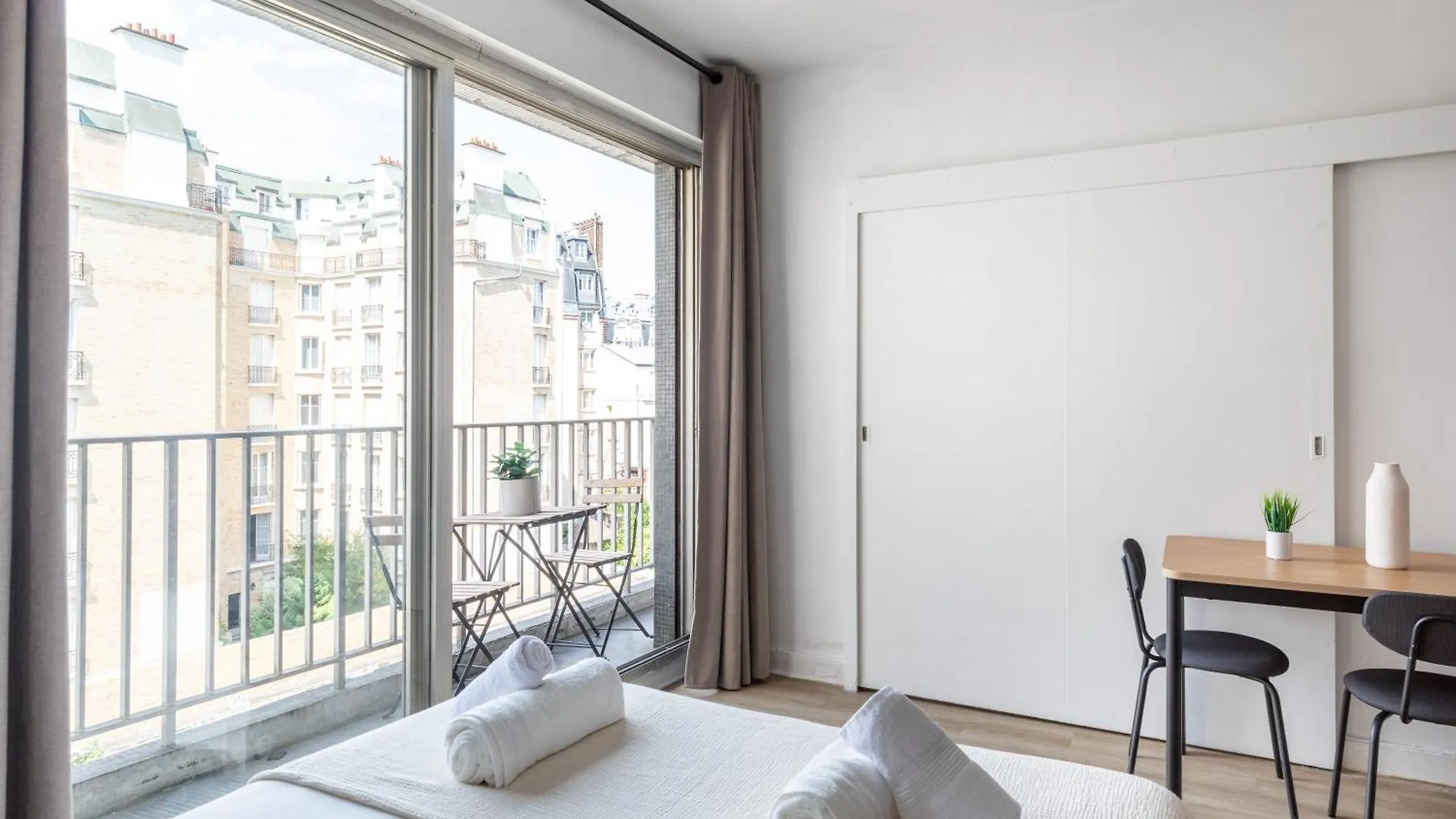 Appartement Fastueux Au 16Eme Arrondissement Paris 0*,